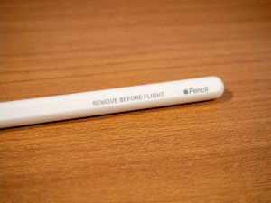 Apple Pencilの刻印部分「REMOVE BEFORE FLIGHT」