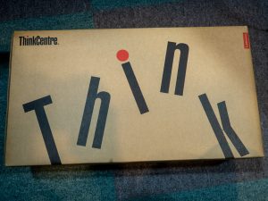 ThinkCentre M75q-1 Tinyの箱