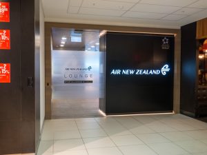 ニュージーランド航空のラウンジの入口